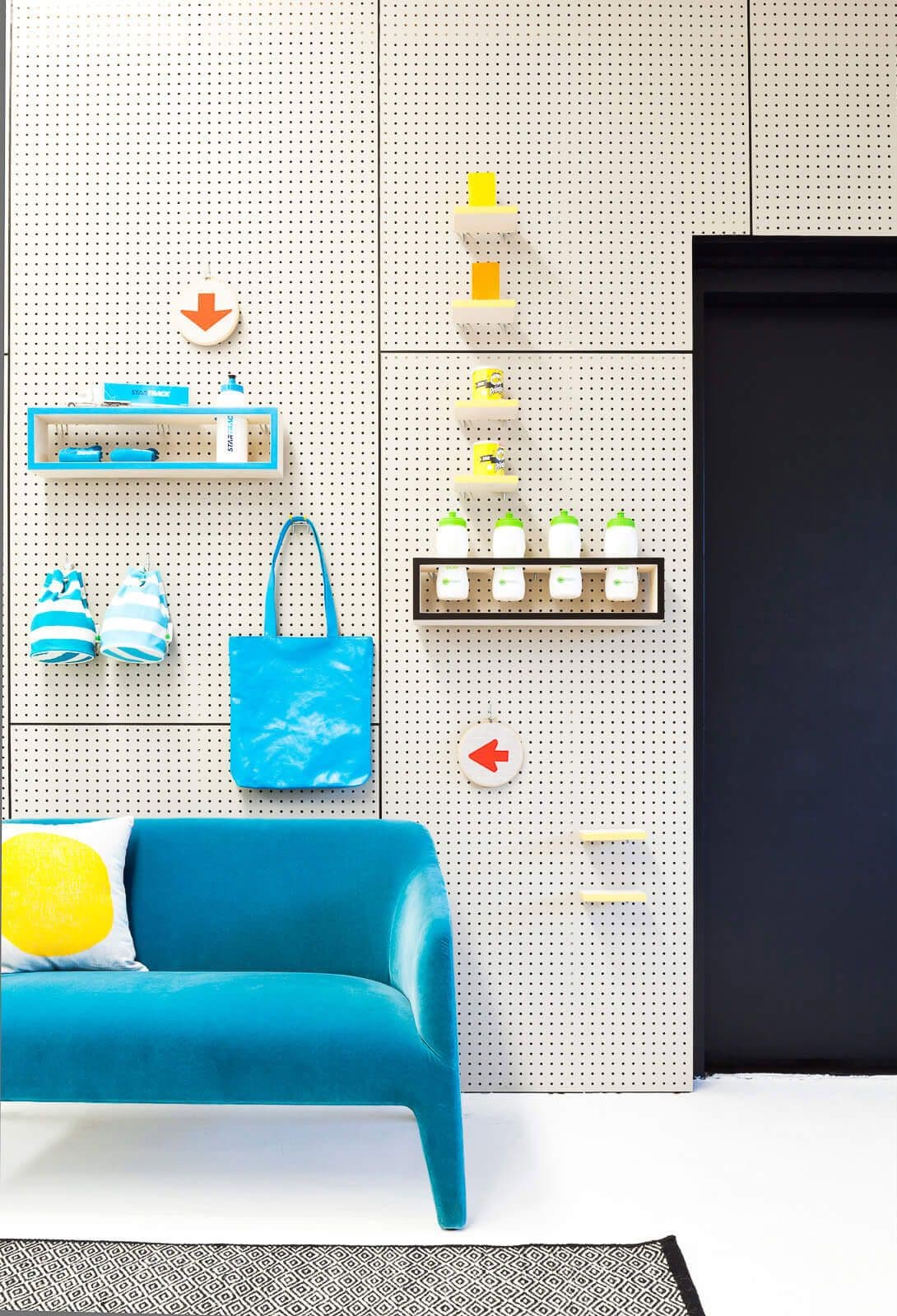 Couch and pegwall details